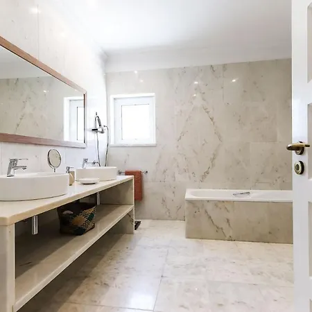 Villa Nature With Private Pool By Homing Sintra